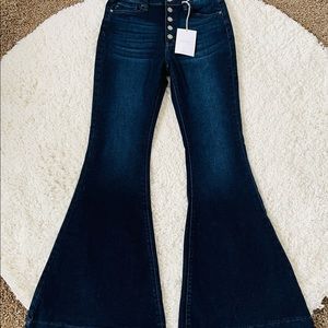 NWT Women’s KanCan Flare Jeans